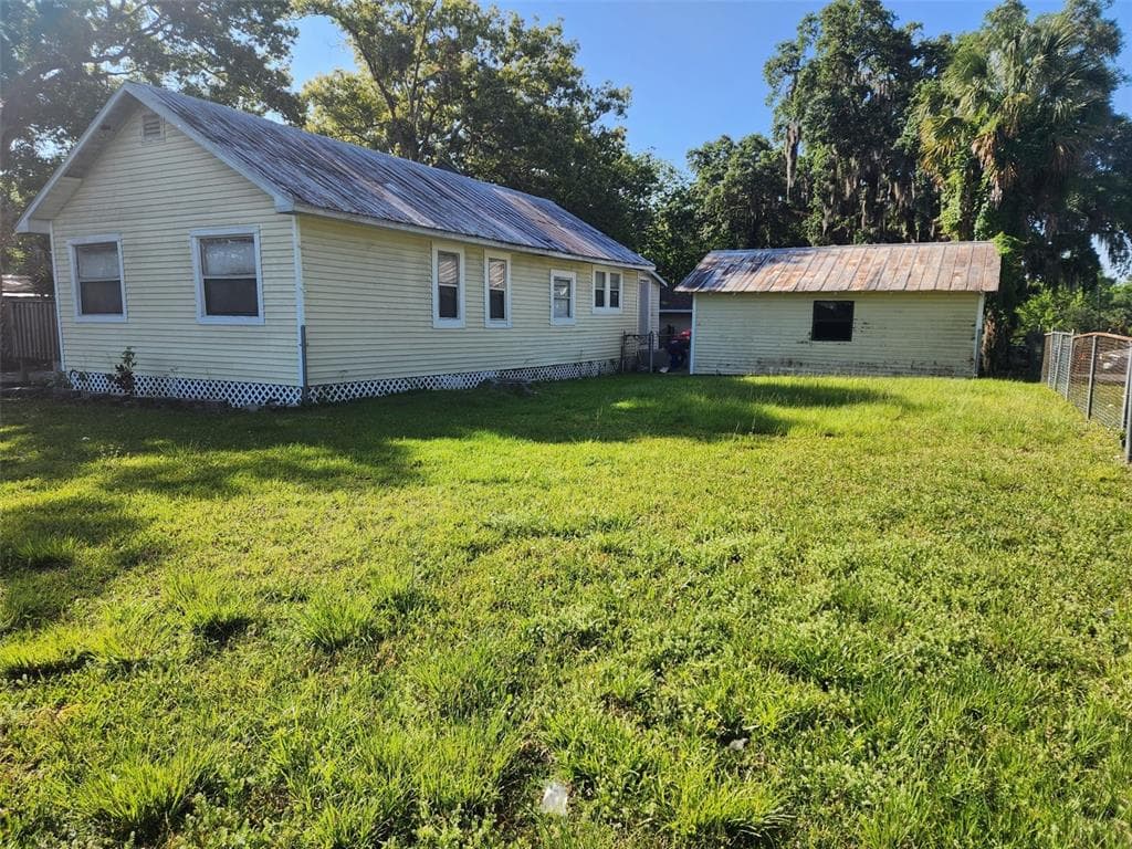 409 COOK AVENUE BROOKSVILLE, FL 34601