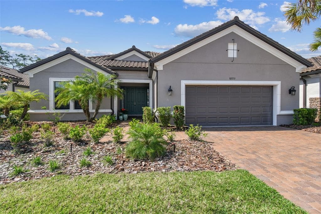 8723 SORANO VILLA DRIVE TAMPA, FL 33647
