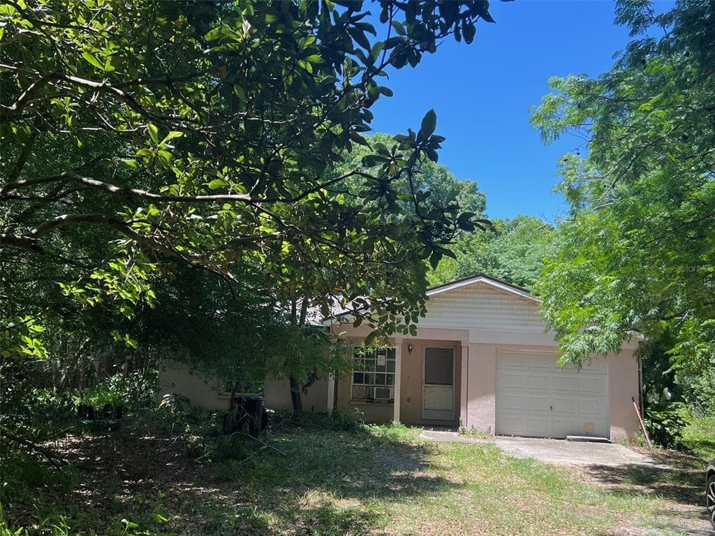 7147 POP DRIVE WESLEY CHAPEL, FL 33545