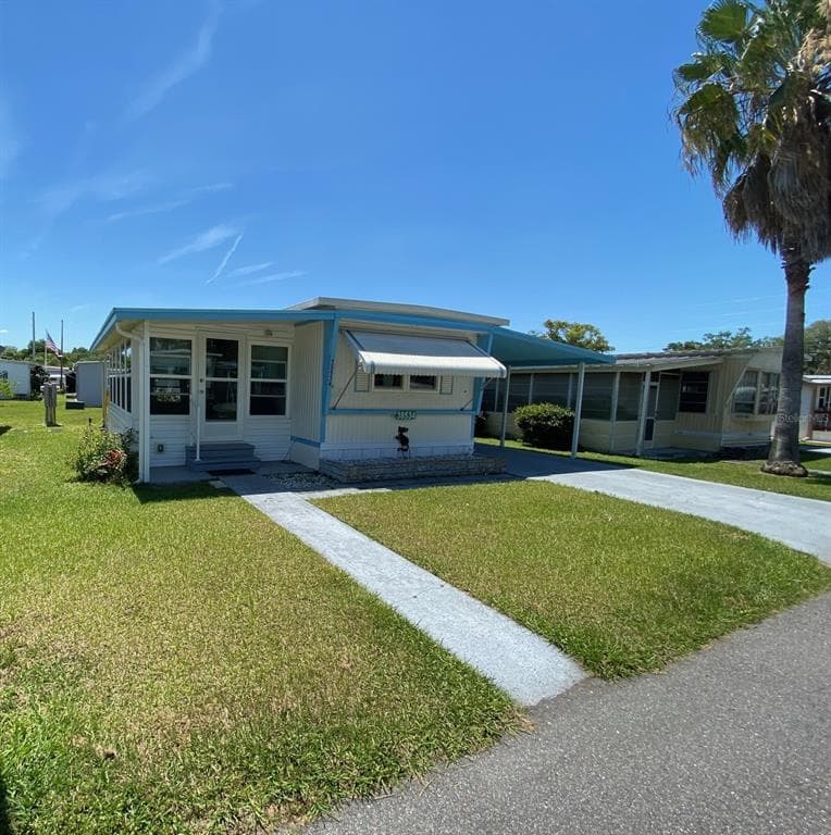 38534 WINDFLOWER AVENUE ZEPHYRHILLS, FL 33542