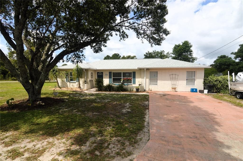 1399 BISHOP ROAD SPRING HILL, FL 34608