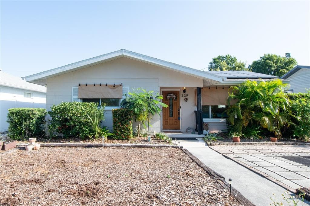 329 37TH AVENUE NE ST PETERSBURG, FL 33704