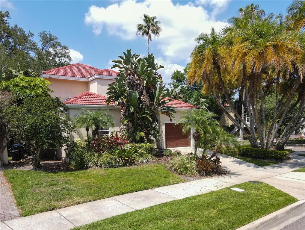 107 ADRIATIC AVENUE TAMPA, FL 33606