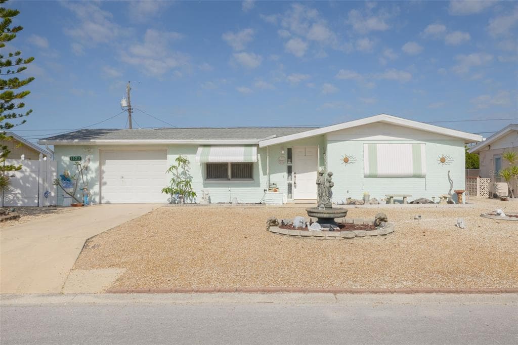 1127 POWERSONG STREET HOLIDAY, FL 34690