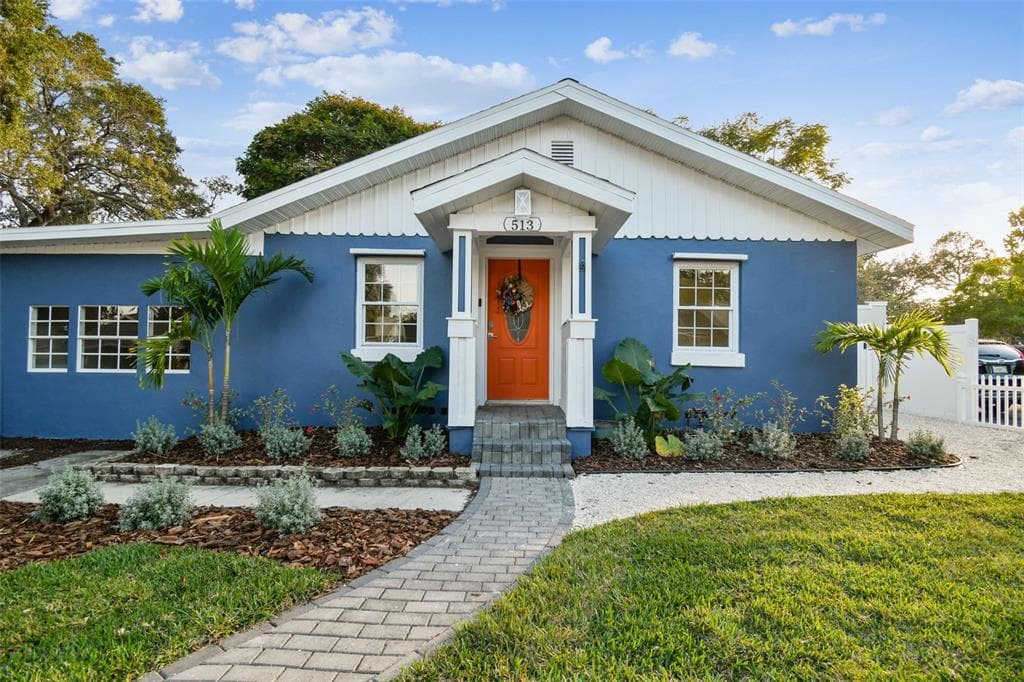 513 RICHMOND STREET DUNEDIN, FL 34698