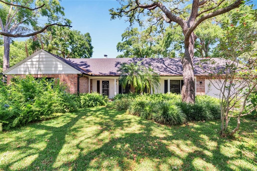 610 VALLE VISTA DRIVE