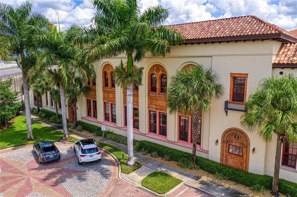 1501 W HORATIO STREET UNIT 104 TAMPA, FL 33606