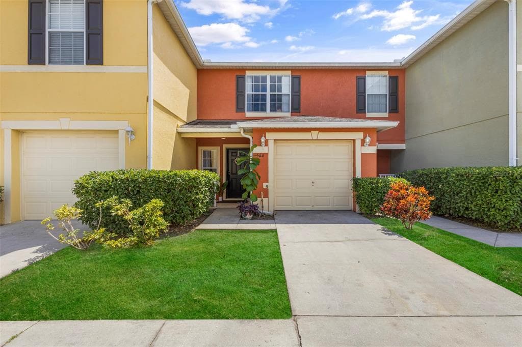 564 CRESTING OAK CIRCLE UNIT 17 ORLANDO, FL 32824