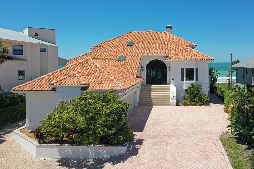 1800 GULF BOULEVARD BELLEAIR BEACH, FL 33786