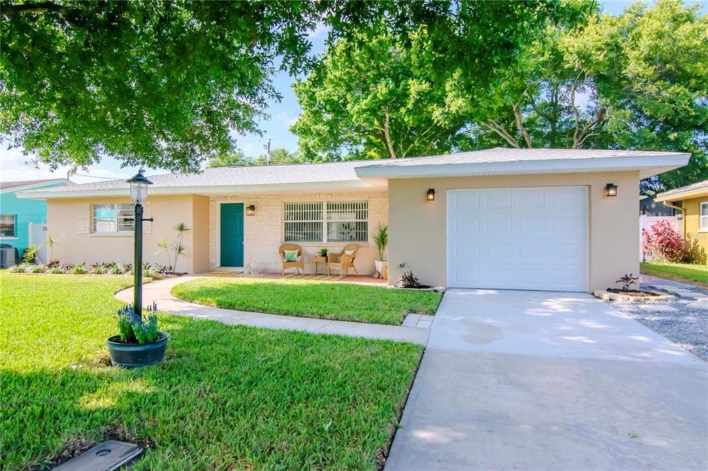 10904 91ST TERRACE SEMINOLE, FL 33772