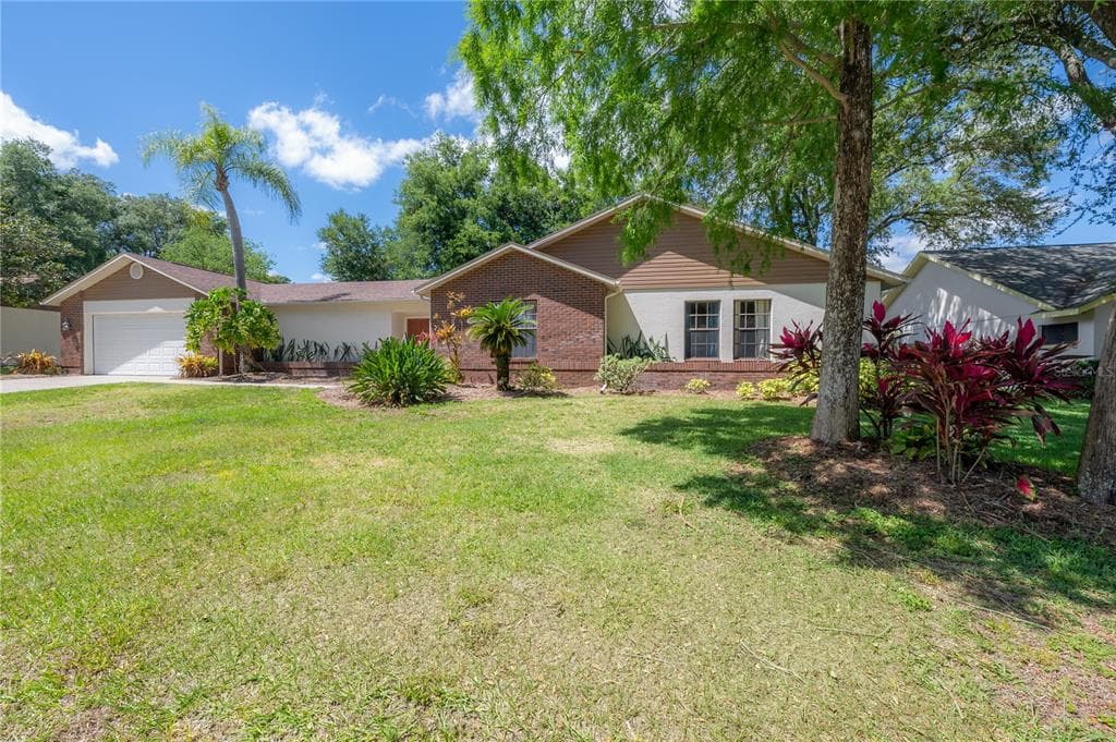 6704 E 113TH AVENUE TEMPLE TERRACE, FL 33617