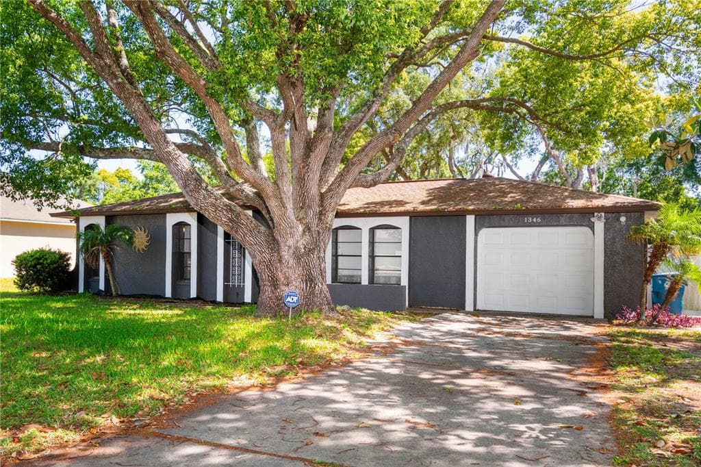 1346 WATERFALL DRIVE SPRING HILL, FL 34608
