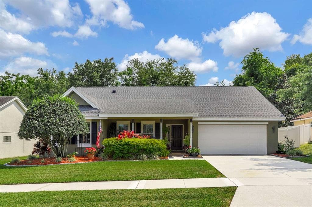 1132 BRANDY LAKE VIEW CIRCLE WINTER GARDEN, FL 34787