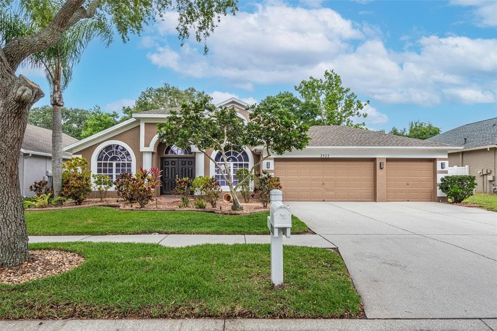 2522 BELLWOOD DRIVE