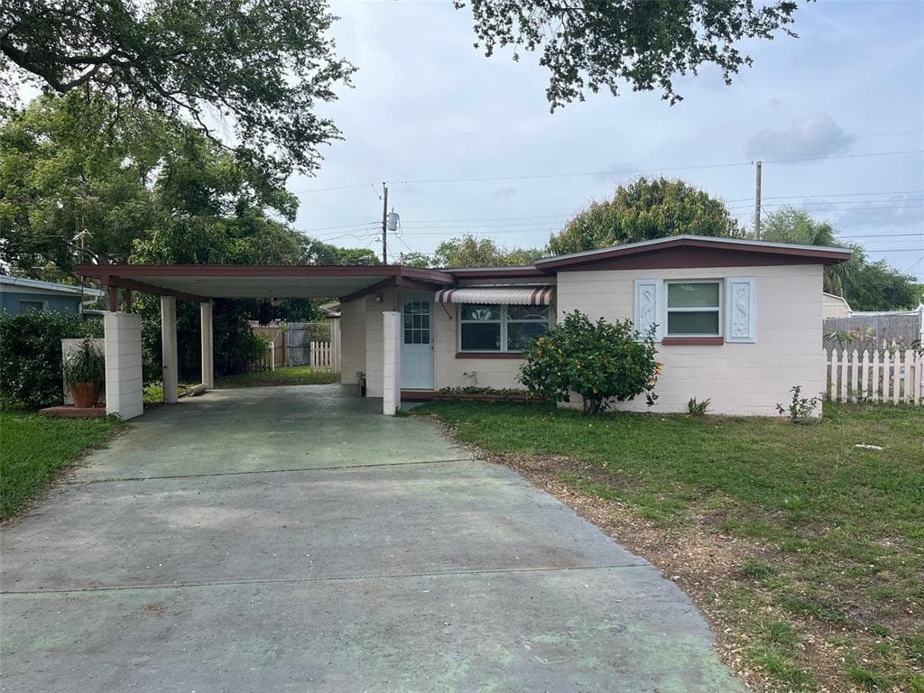 10343 111TH AVENUE LARGO, FL 33773