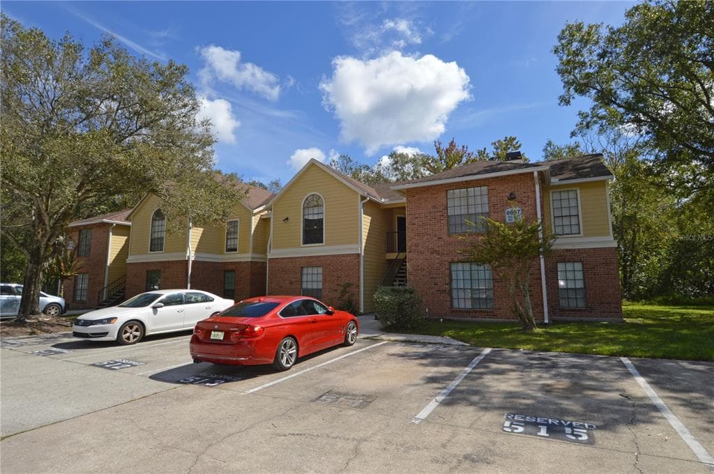 8657 FANCY FINCH DRIVE UNIT 102 TAMPA, FL 33614