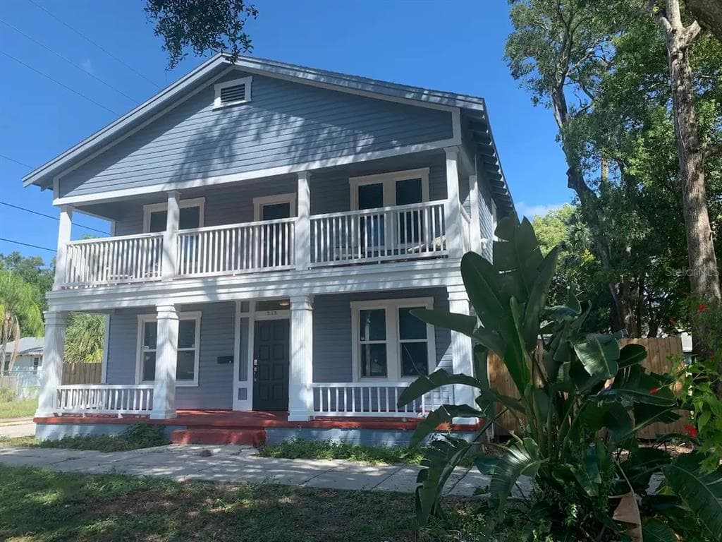 213 W WARREN AVENUE TAMPA, FL 33602
