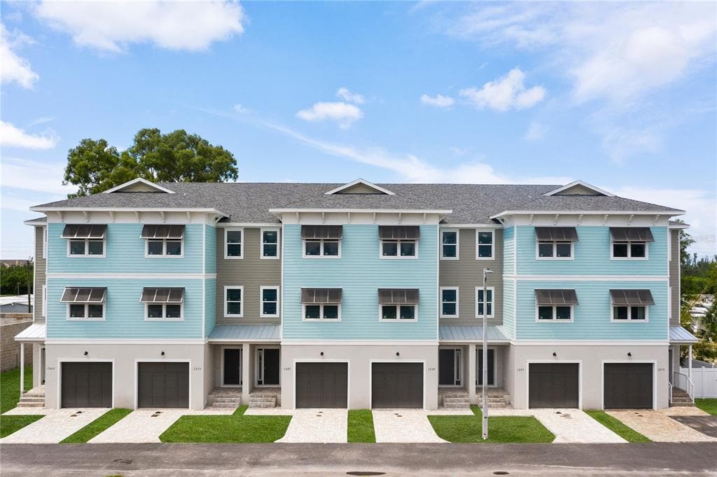 1277 SAVONA DRIVE ST PETERSBURG, FL 33702