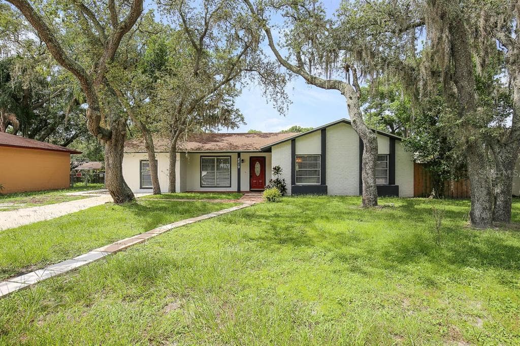 4819 E OKARA ROAD TAMPA, FL 33617