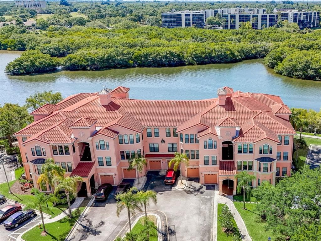 2729 VIA MURANO UNIT 427 CLEARWATER, FL 33764