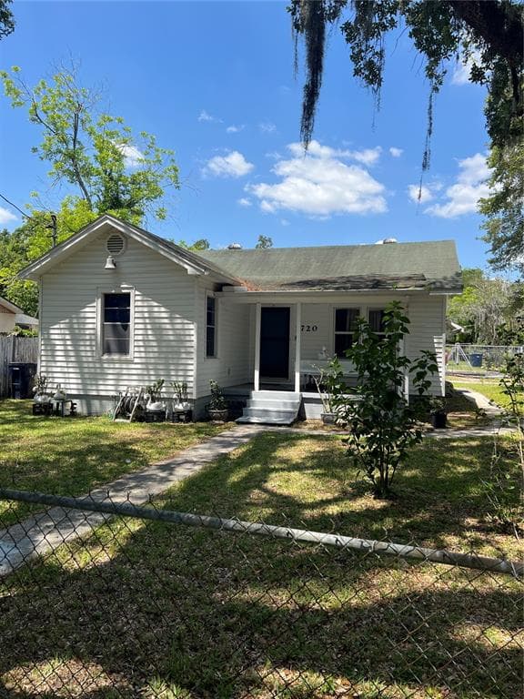 1720 E CHELSEA STREET TAMPA, FL 33610