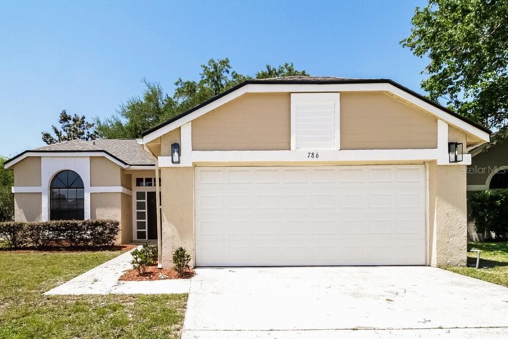 786 E CHARING CROSS CIRCLE LAKE MARY, FL 32746