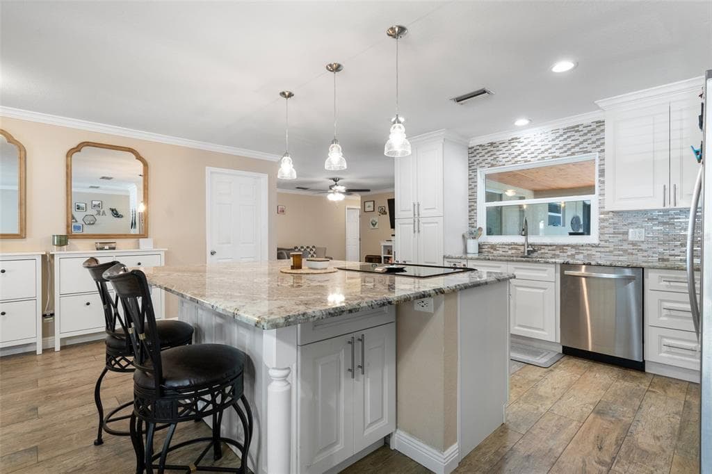 1210 40TH AVENUE VERO BEACH, FL 32960