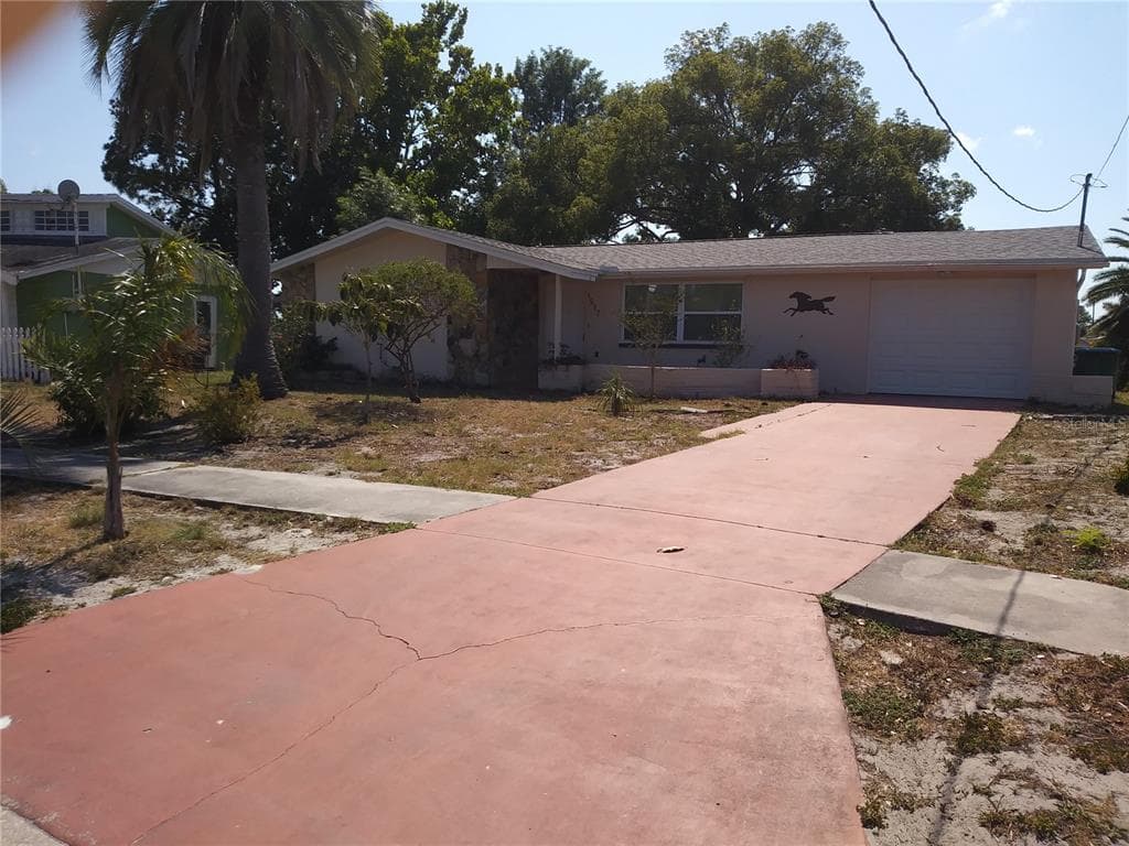 1517 ALAMEDA DRIVE HOLIDAY, FL 34690