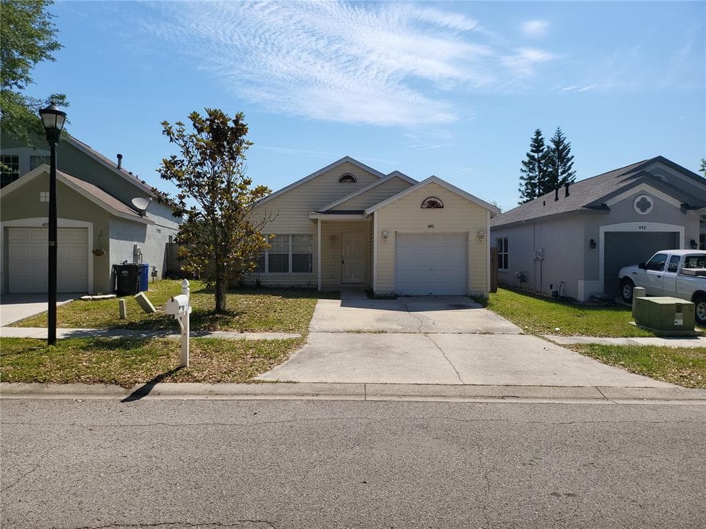 440 SUMMER SAILS DRIVE VALRICO, FL 33594