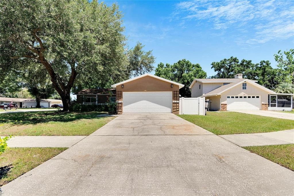 2302 SILVER HILL COURT