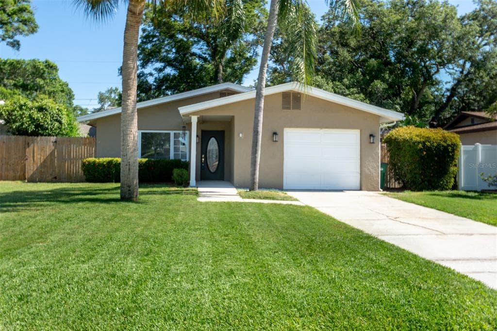785 7TH STREET S SAFETY HARBOR, FL 34695