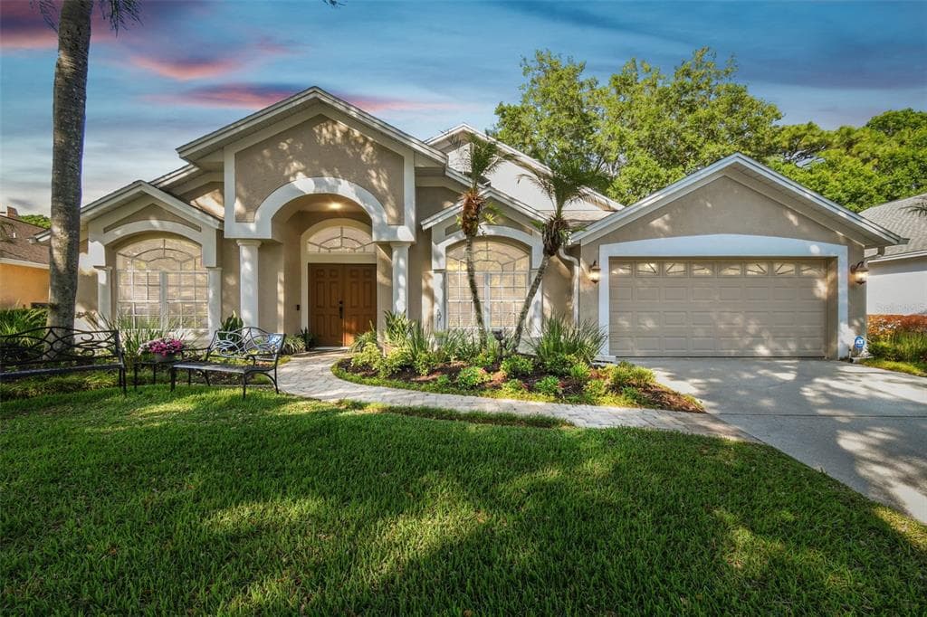5069 SOUTHAMPTON CIRCLE