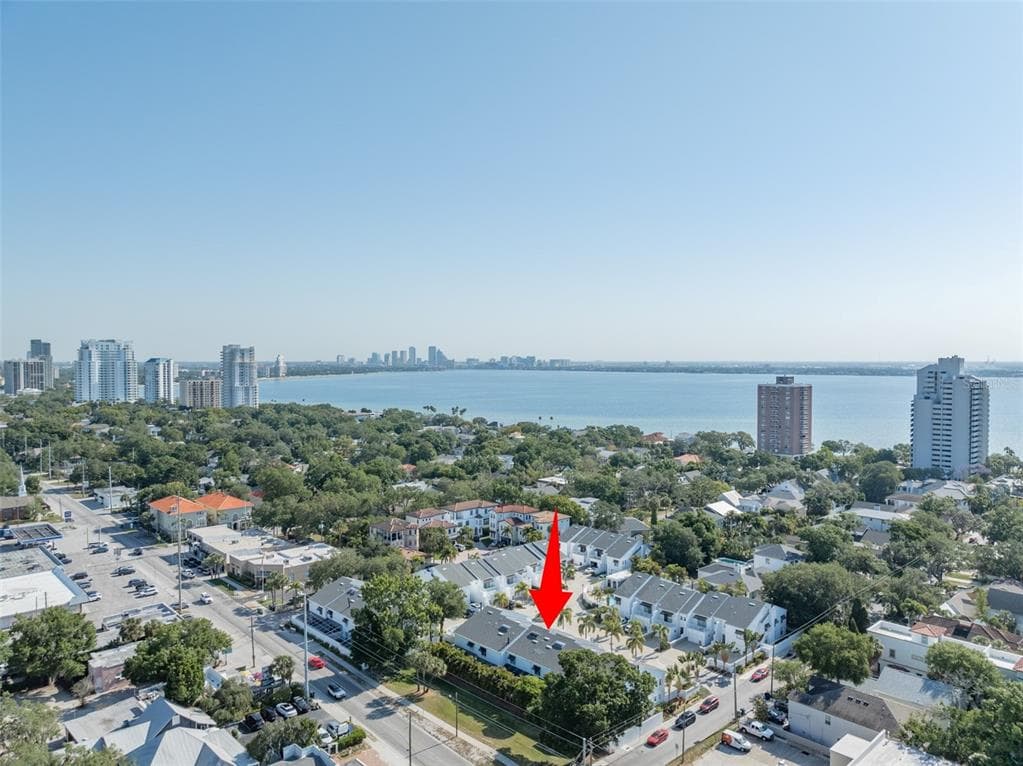 2979 W KNIGHTS AVENUE UNIT 2979 TAMPA, FL 33611