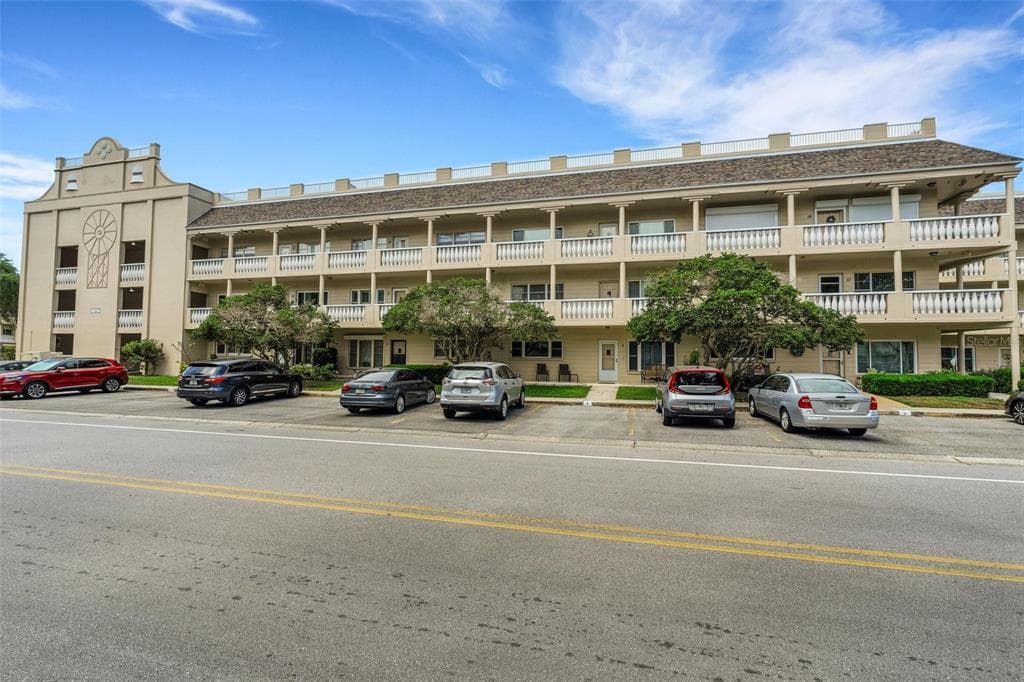 2170 AMERICUS BOULEVARD S UNIT 6 CLEARWATER, FL 33763