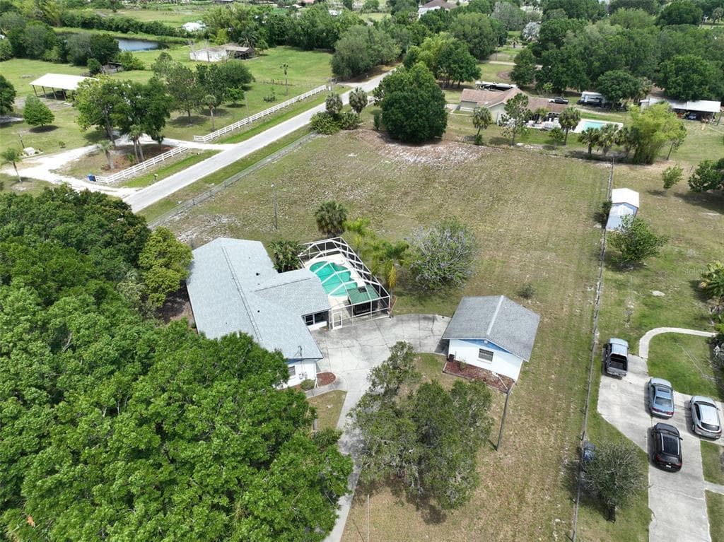8804 BLISS ROAD GIBSONTON, FL 33534