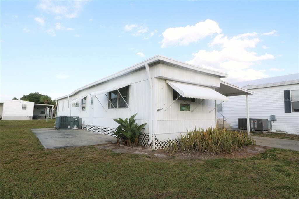 117 SAINT PIERRES WAY APOLLO BEACH, FL 33572
