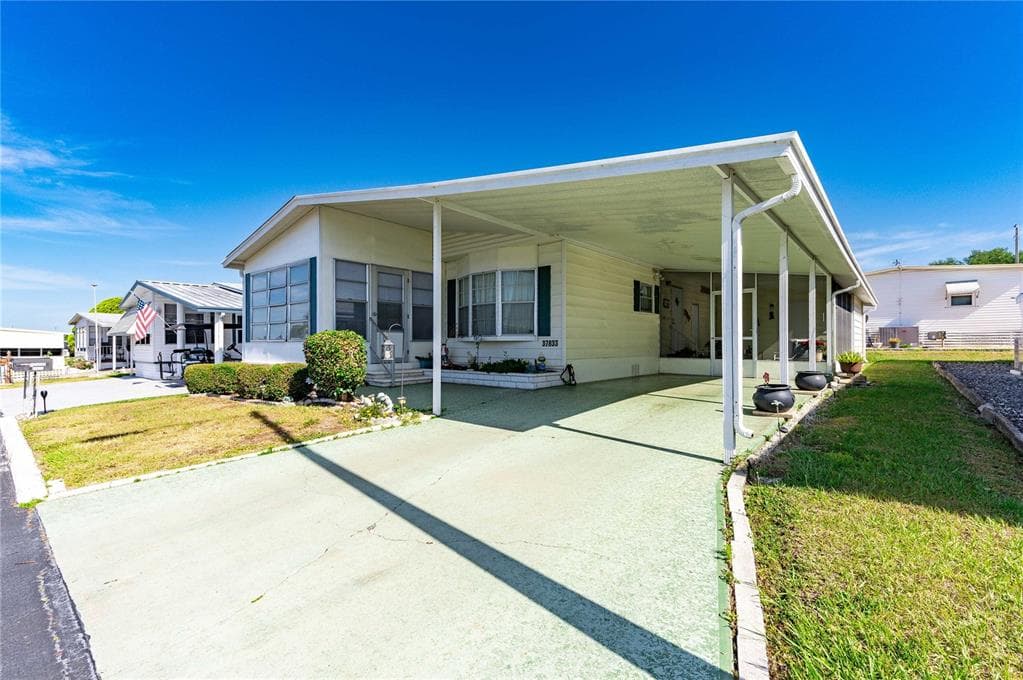 37833 RICARDO AVENUE ZEPHYRHILLS, FL 33541