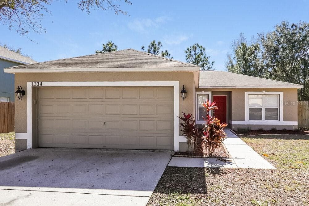 1334 DRAGON HEAD DRIVE VALRICO, FL 33594