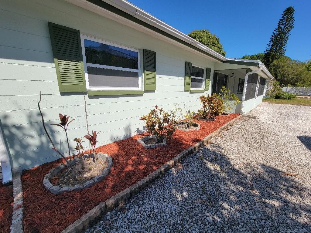 11332 RIDGE ROAD LARGO, FL 33778