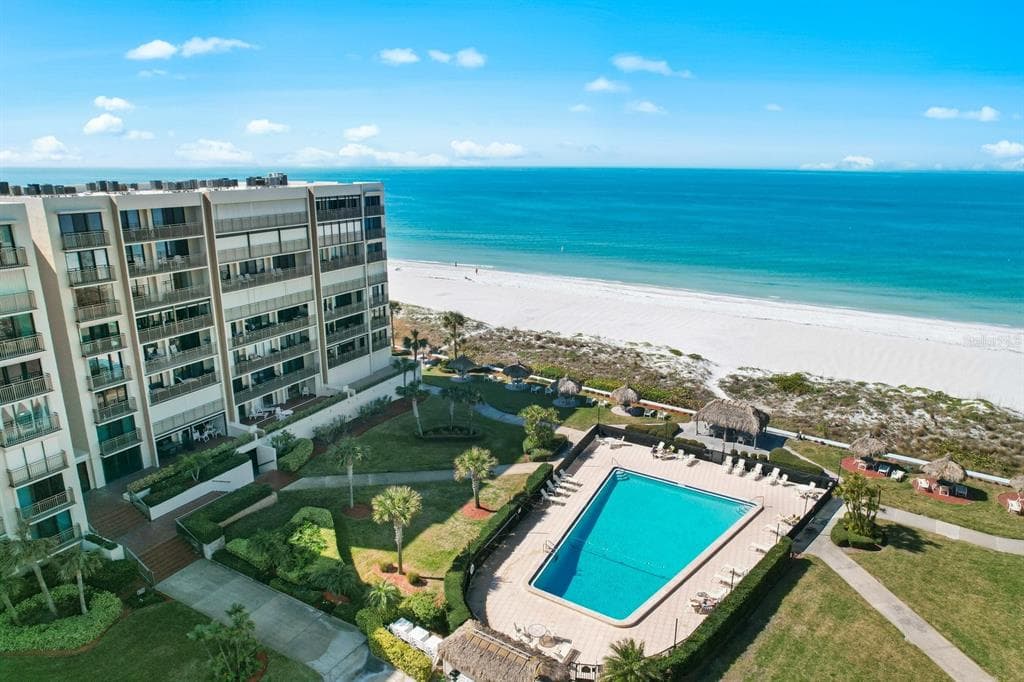 1430 GULF BOULEVARD UNIT 411 CLEARWATER BEACH, FL 33767