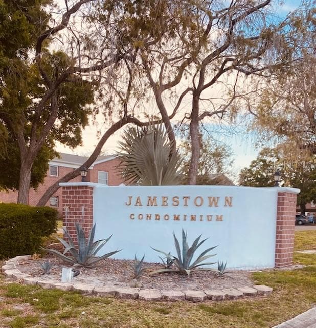 1122 84TH TERRACE N UNIT D ST PETERSBURG, FL 33702