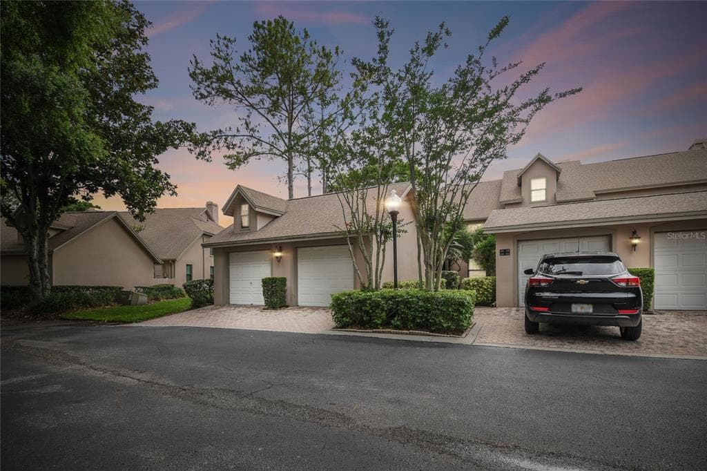 2836 COUNTRYSIDE BOULEVARD UNIT 121 CLEARWATER, FL 33761