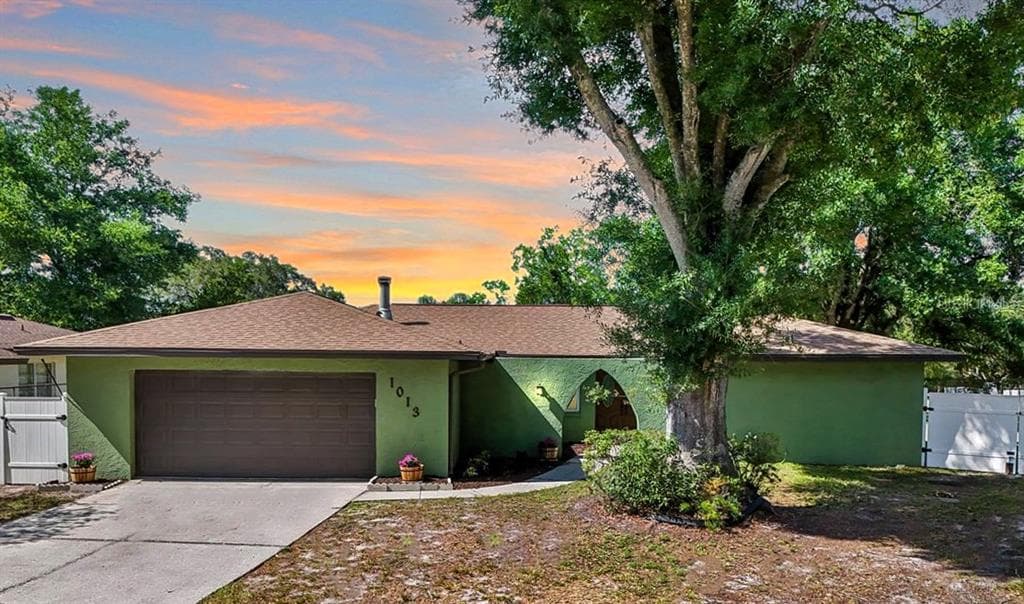 1013 CELTIC COURT BRANDON, FL 33510