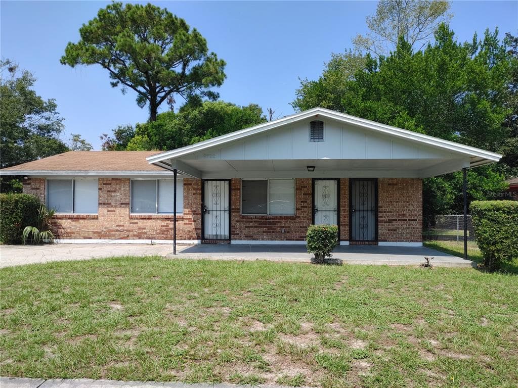 9722 SPOTTSWOOD ROAD W JACKSONVILLE, FL 32208