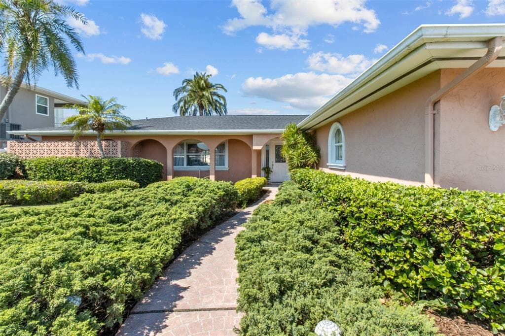 6434 2ND PALM POINT ST PETE BEACH, FL 33706