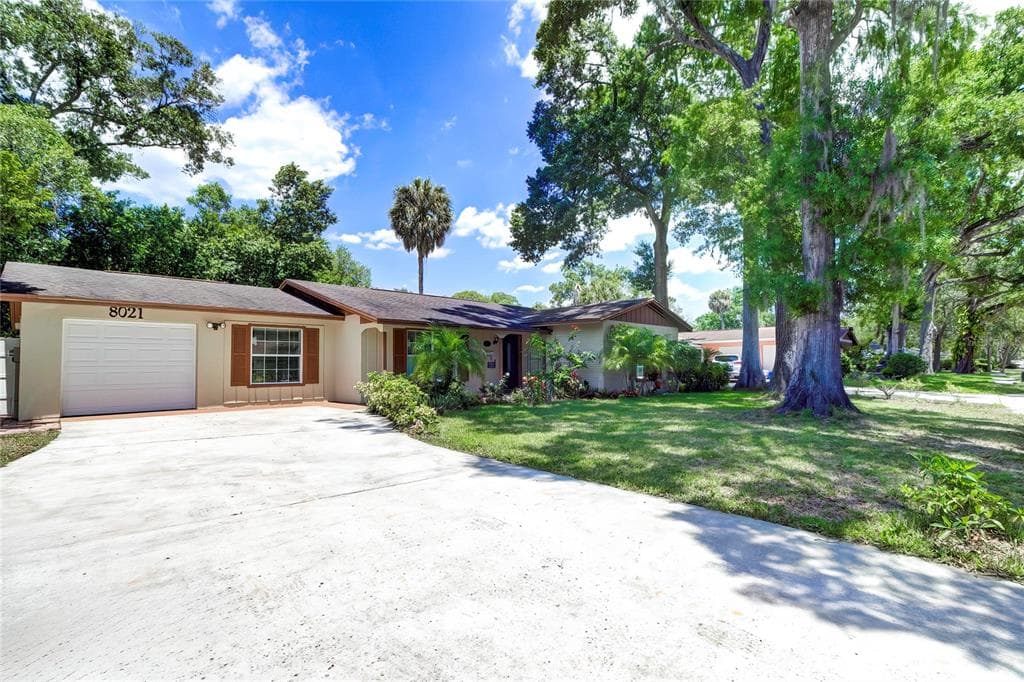 8021 W ELM STREET TAMPA, FL 33615