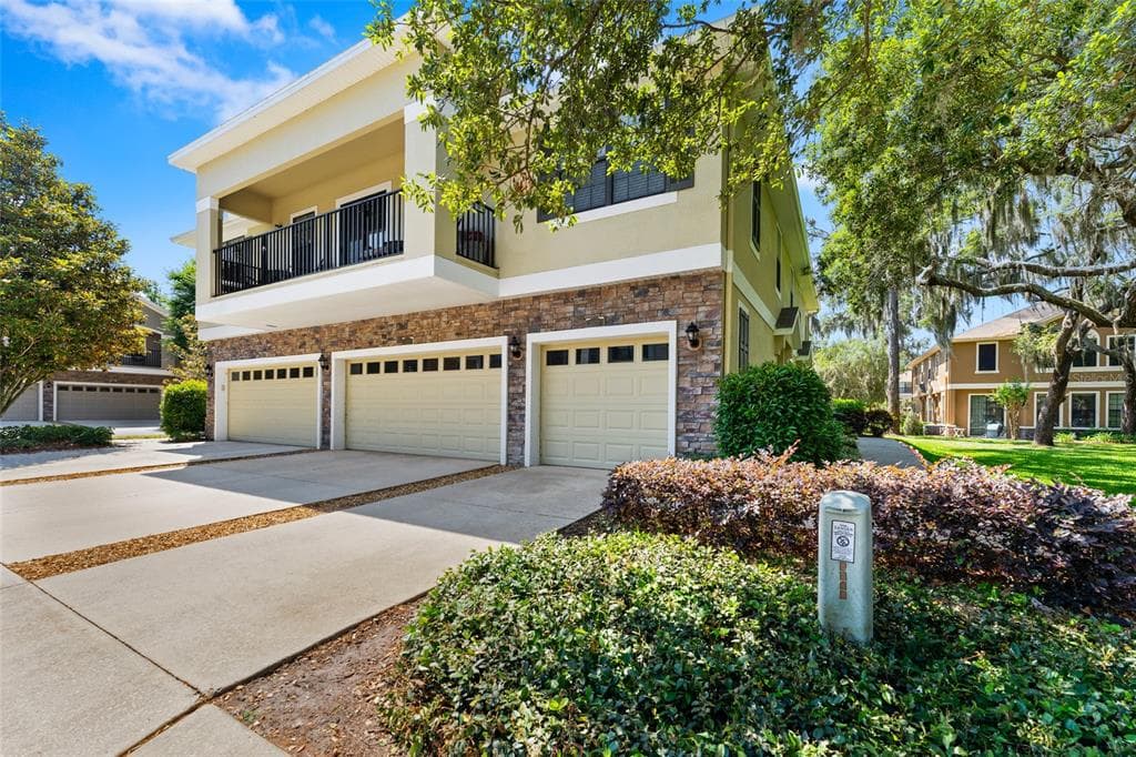 5522 KINGLETHILL DRIVE LITHIA, FL 33547