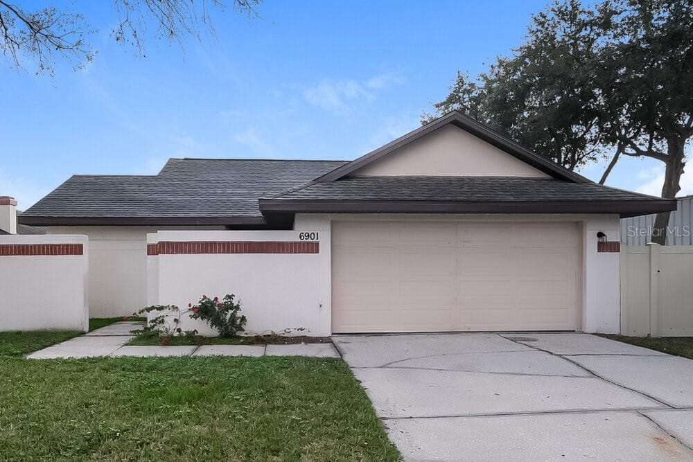 6901 DRURY STREET TAMPA, FL 33635