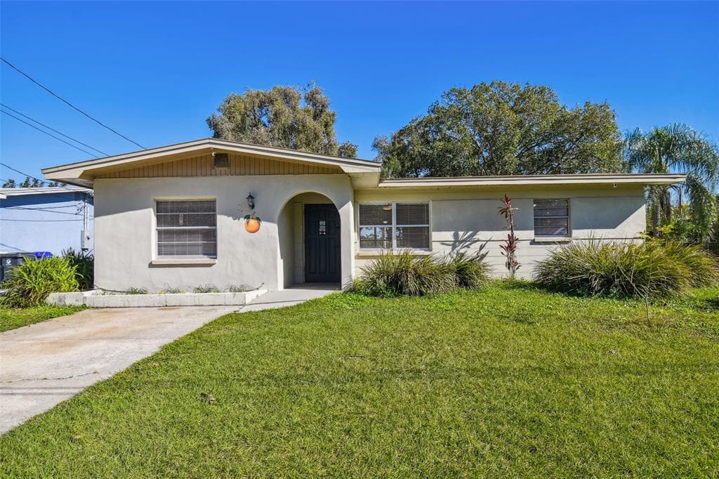419 COUNTRY CLUB DRIVE OLDSMAR, FL 34677