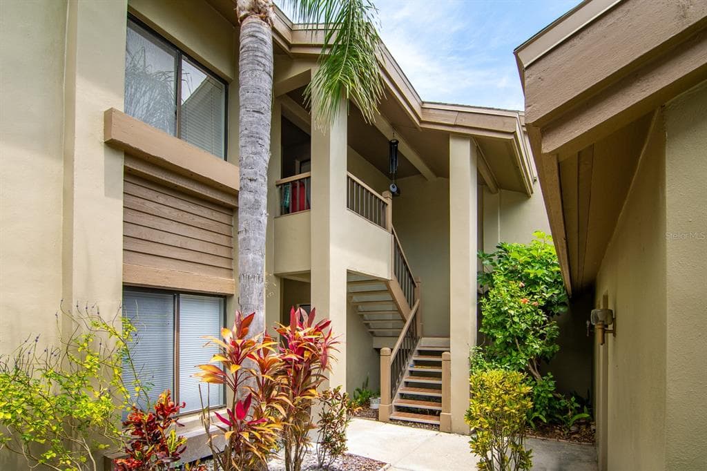 3095 LANDMARK BOULEVARD UNIT 2006 PALM HARBOR, FL 34684